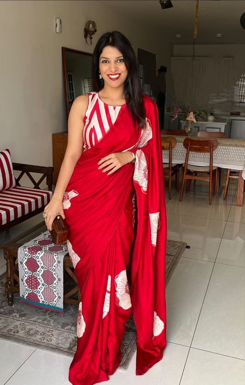 Red Floral Elegance Saree